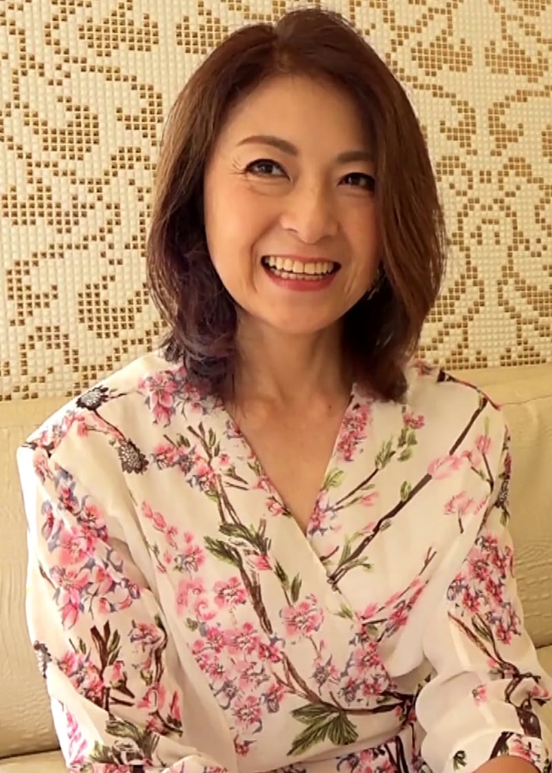 Yoko (52) / Cream Pie Mature